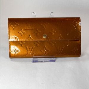 ✨ Louis Vuitton Vernis Sarah Wallet – Metallic Bronze / Gold Patent Leather ✨